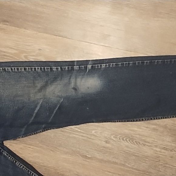 Men's Levi's waist 34 length 30 dark blue with faded center - Picture 2 of 6